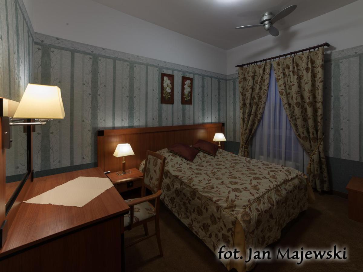 Majewski Hotel & Spa Malbork Habitación foto